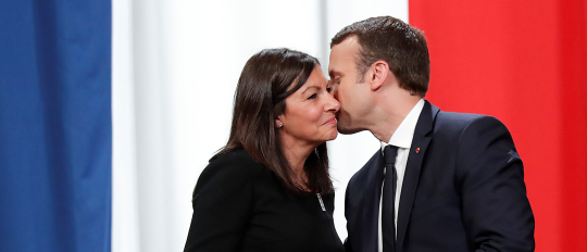 La bise cette coutume so frenchy